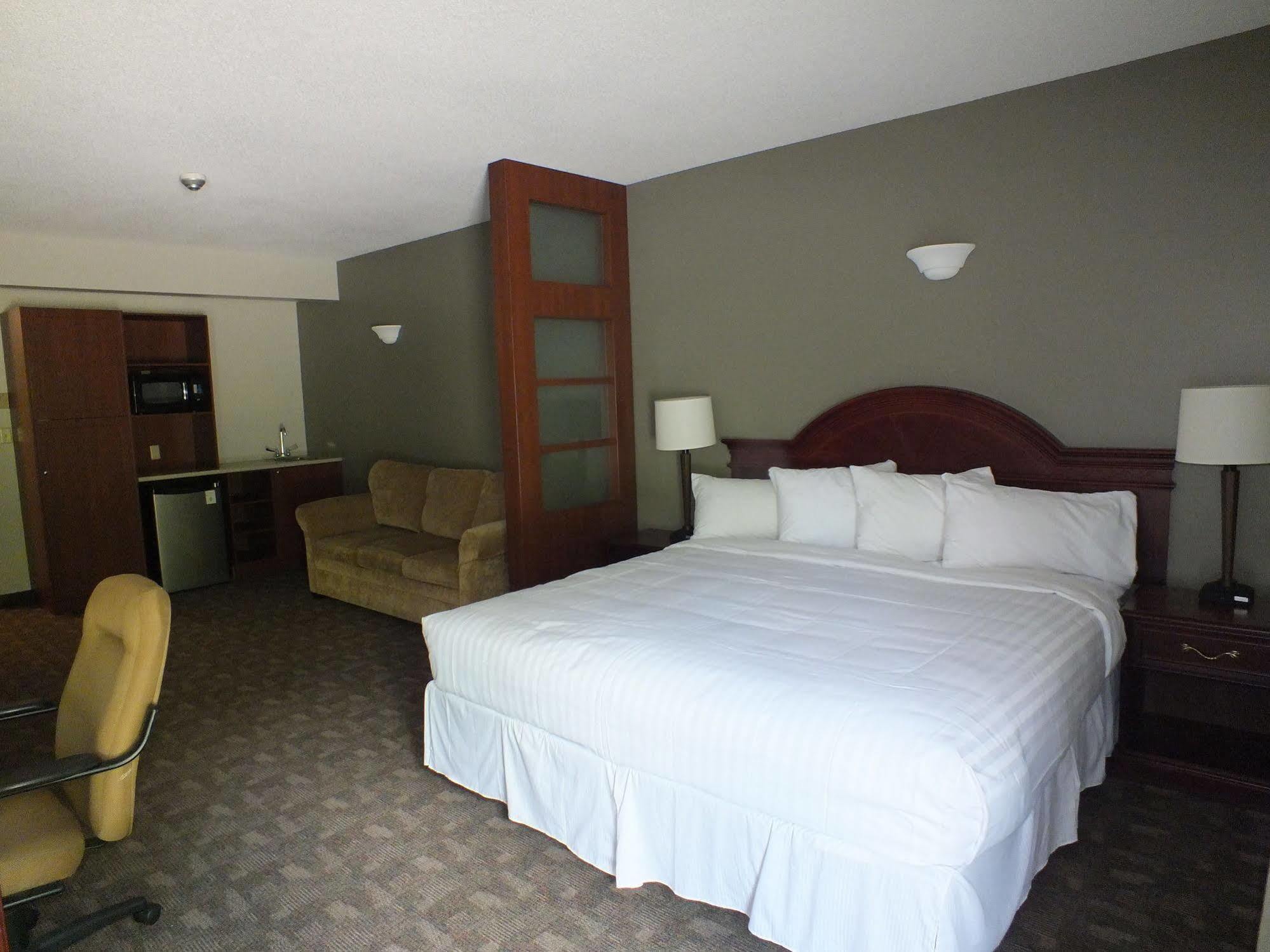 Rodeway Inn Sudbury Exterior foto